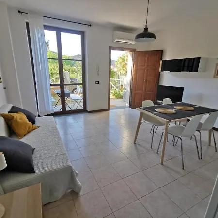 Apartman Bilocale Isa *
